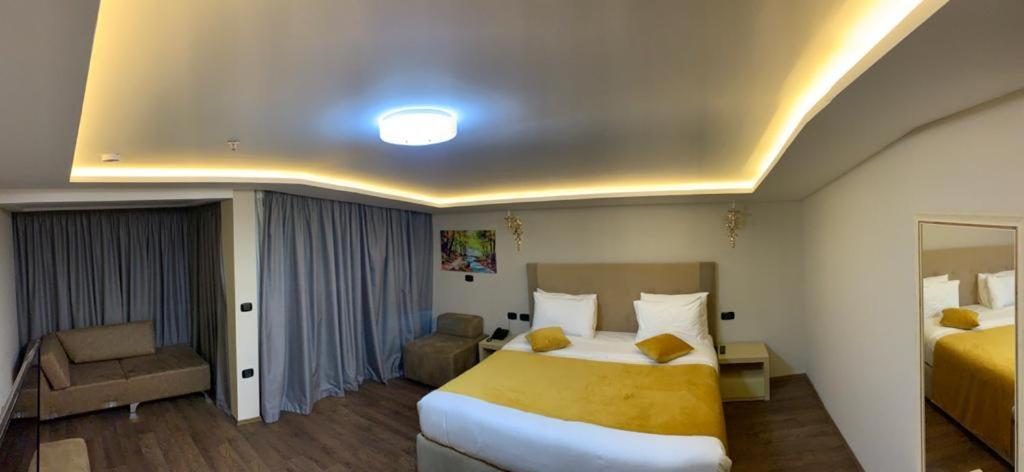 Albanopolis Hotel تيرانا المظهر الخارجي الصورة