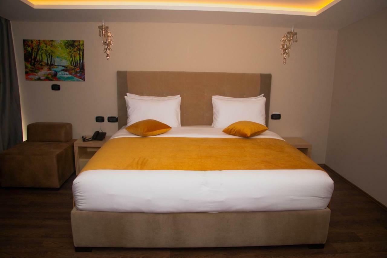 Albanopolis Hotel تيرانا المظهر الخارجي الصورة