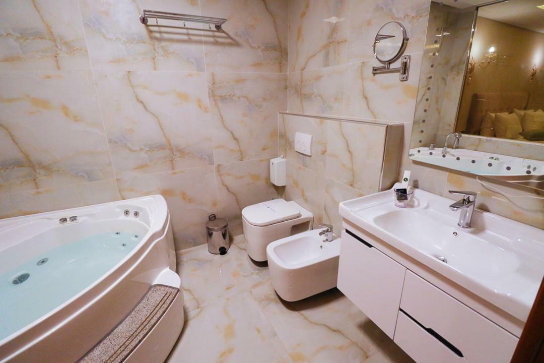 Albanopolis Hotel تيرانا المظهر الخارجي الصورة